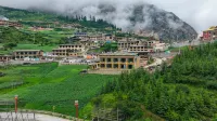 Diebu Zagana Muyun Homestay Các khách sạn gần Dari Village