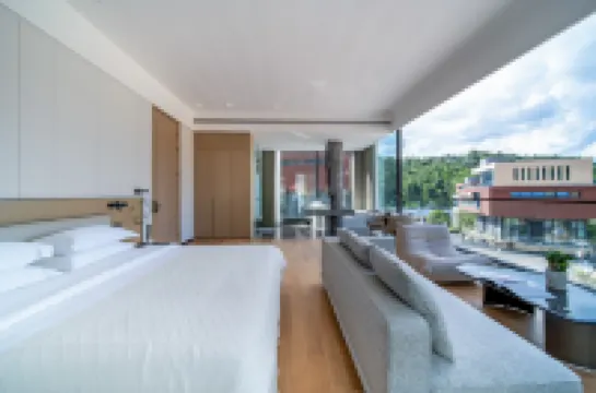 Rong she you ran Shu