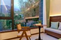 Jinglanshan Homestay (Huashan Scenic Area Visitor Center)