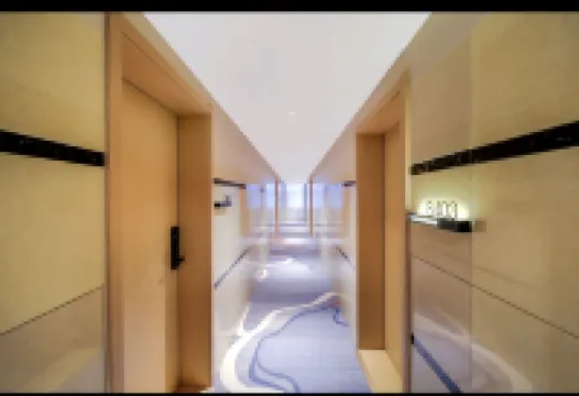 Yongcheng Jinghuayuan Business Hotel