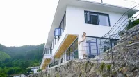 hidden lodge on the ridge Hotels near Tian Ji Long Men