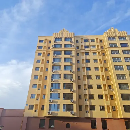 Yunshu Homestay (Silk Road Light Railway Station)