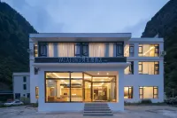 VALATOMS Fanlatu Hotel (Bipenggou Scenic Area Branch 2) Các khách sạn ở Huyện Lý