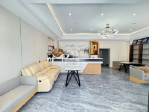 KYIKHANGADVANCEDCONDITIONEDGRANDHOTEL Hotels in Tingri