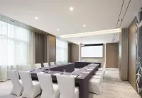 Qiuduo Hotel (Beijing Capital International Airport T2 Terminal Nanfaxin Subway Station)