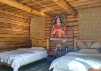 White Haba Black Horse Inn - Inns