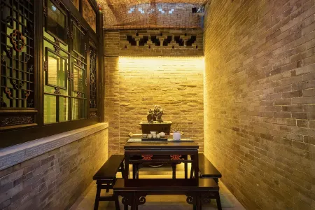 Pingyao Rongchang Homestay (Pingyao Ancient City Scenic Area Store) Отели в г. Пинъяо