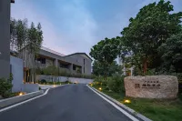 Mehood Elegant Hotel Bai Shui Zhai Hotels near Fenghuang Guwei Village