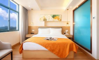 Lisilai Hotel (HSBC Plaza)