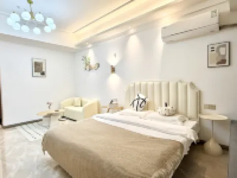 Shiguang Lanyu Movie Apartment (Zhangjiagang Meilin Plaza)