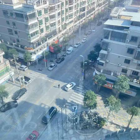 Vienna International Hotel · Yonghe Branch, Wuli Industrial Zone, Quanzhou South Railway Station