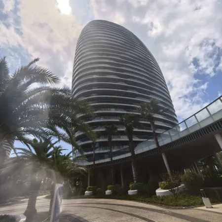 Sanya Phoenix Island Azure Realm Overwater Resort Hotel