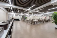 DreamHaven Seaside Loft with Home Theater Hotel