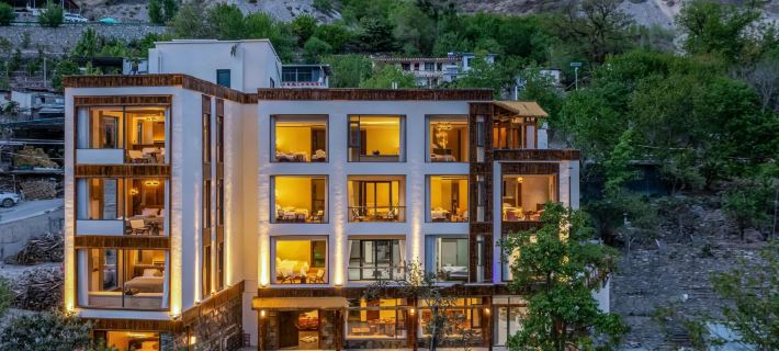 YuShi Low-Altitude Mountain View Resort & Manor Hotels in Xiaojin