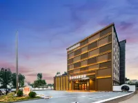 Jifeng International Hotel (Walnut Market Branch) Hotels in Laishui