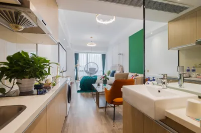 Xi Zhu  Meiyue· Cinema Apartment Отели в г. 