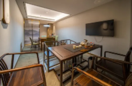 Lanhai Longyue Hotel
