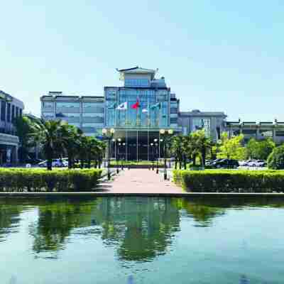 新鄉國際飯店(胖東來店) Hotel Exterior