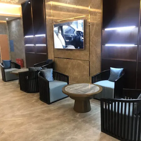 Pingjiang Binjin Hotel