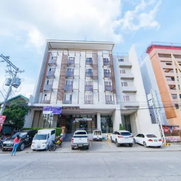 RedDoorz Plus @ Roxas Street Davao Hotels near San Pedro Metropolitan Cathedral