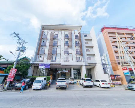 RedDoorz Plus @ Roxas Street Davao Hotels in Davao City