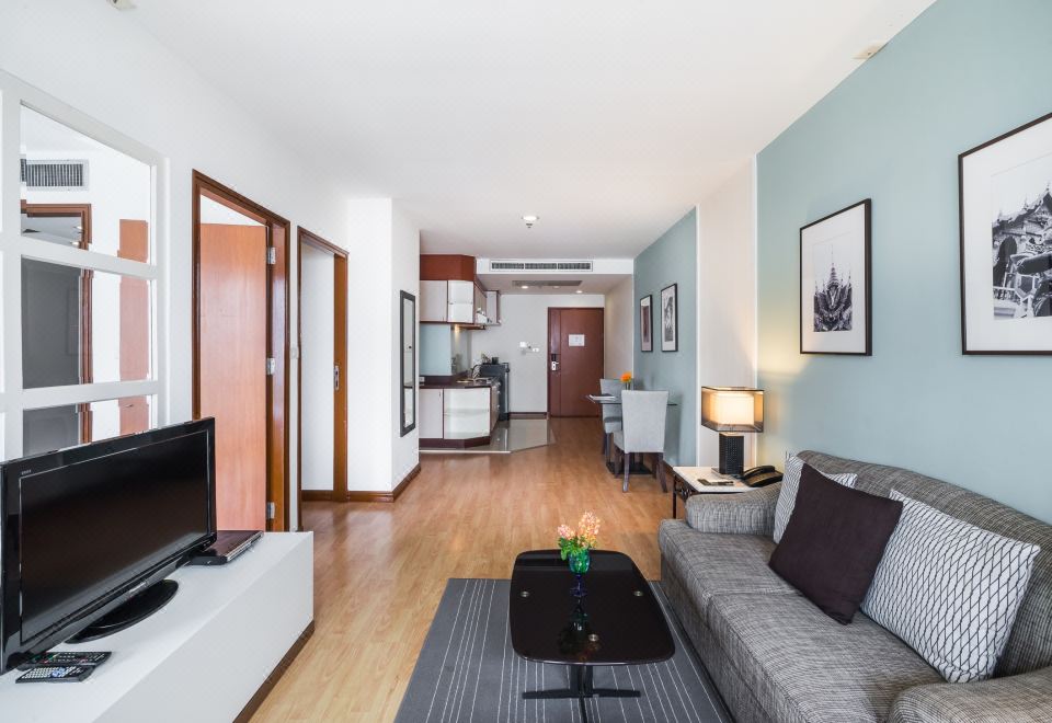 에버그린 플레이스 시암 바이 UHG의 실외 수영장 이미지