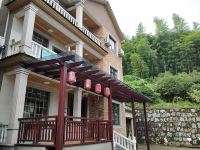 杭州山沟沟蓝天山庄