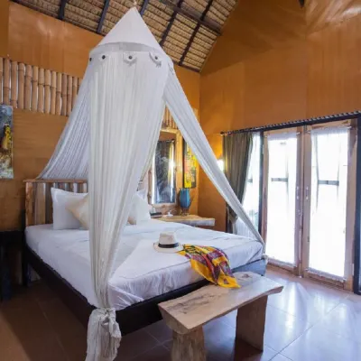 Pondok Kana and Hostel by  Ecommerceloka Hotels near Sampalan Harbor