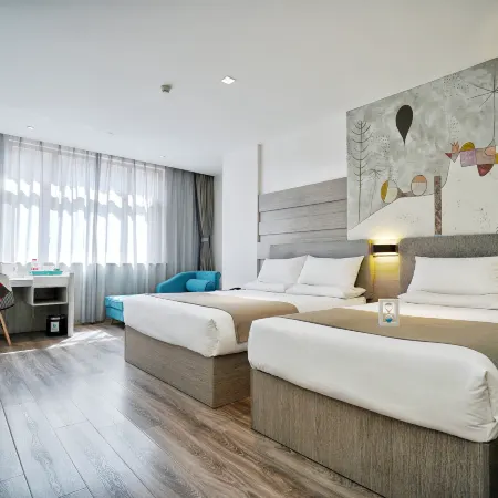 Jianguofeiman Hotel (Xi'an Bell Tower Subway Station Huimin Street)