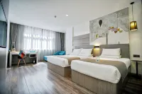 Fillmore Hotel (Xi'an Bell Tower Subway Station Huimin Street)