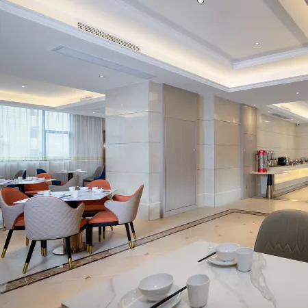 Vienna Hotel (Liucheng Hedong Avenue)