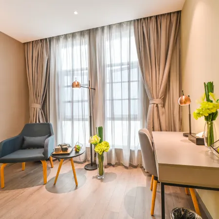 Homeinn Selected Hotel (Wuhan Wushang Mengshidai Baotong Temple) Отели рядом с достопримечательностью «Храм Баотун»