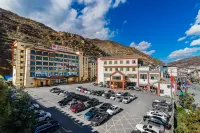 Songpan Taiyanghe International Hotel Hotel dekat Munigou Scenic Resort