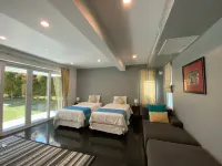 Krabi Beach House Hotels in Phi Phi Islands