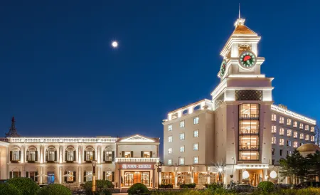 Beijing Moon River Purjoy Hotel (Tongzhou Canal Business District Branch) Отели рядом с достопримечательностью «Суньчжуанский арт-квартал»