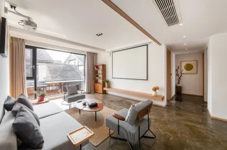 Floral Hotel · Chongqing Huangmen Xiaozhu Отели рядом с достопримечательностью «Chongqing Vocational College of Art and Engineering»