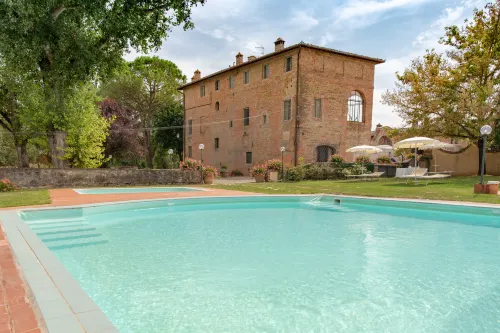 Residence Borgo San Lorenzo a Linari