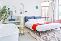 Shanghai Senbo Garden Resort Hotel (International Tourism Resort Area)