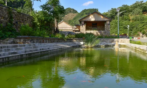 Shoulv Hanshe Bolv Mantang Courtyard