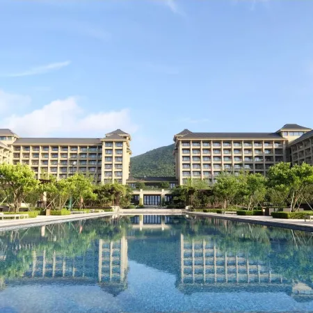 Zhoushan Gentle Breeze and Light Clouds Scenic Apartment