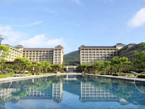 舟山風輕雲淡海景飯店公寓