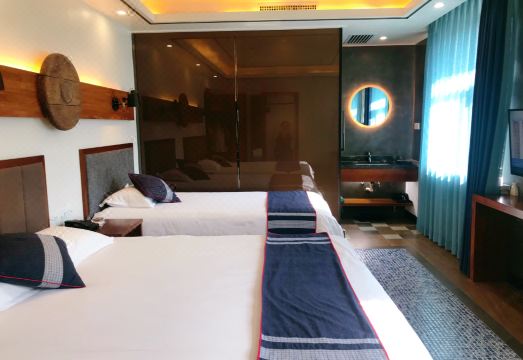 Spring Boutique Hotel