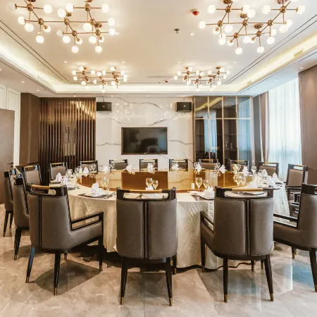 Wuchang Golden Tower International Hotel