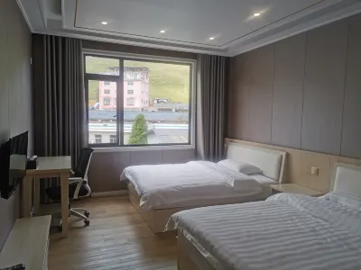 Renhe hotels Hotels near Nanshan Ranch