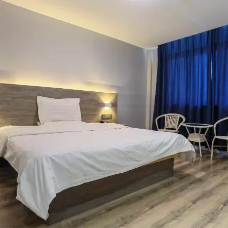7 Days Premium Hotel (Luohe Shenzhou Bird Garden Heshang Street Ancient Town)