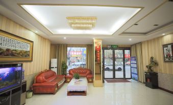 Gushi Haoting Business Hotel (Xiushui Park Chen Yuanguang Square)