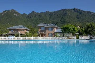 Danfeng Kaili Resort Hotels near Qiniang Mountain