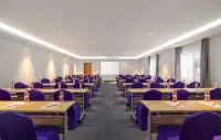 Europa Mediterranean Hotel (Guiyang East High-speed Railway Station Plaza)