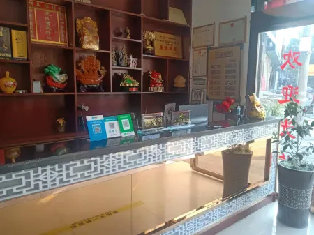 Luxi Xinqiao Hotel Отели рядом с достопримечательностью «Yao Family Courtyard in Taiyuan, Shanxi»