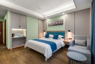 Ruihua Hotel (Zhenjiangge Branch, Zhenyuan Ancient Town) Hotels near Zhusheng Bridge